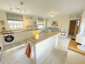 Winterbourne Gardens- click for photo gallery